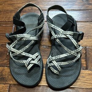 Chaco Womens ZX 2 Yampa Gray White Toe Loop Outdoor Sandals Size 9